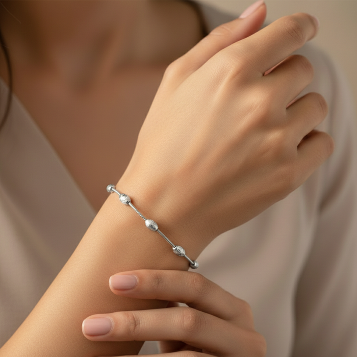 Sterling Silver Diamond-Cut Oval Bead Bracelet